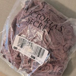 LILAC COLOR VS BRALETTE